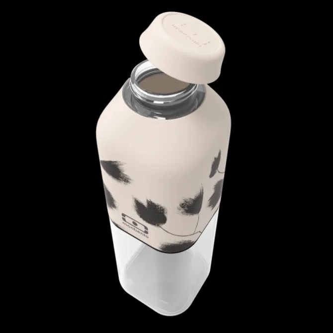 MB Positive M graphic Plume